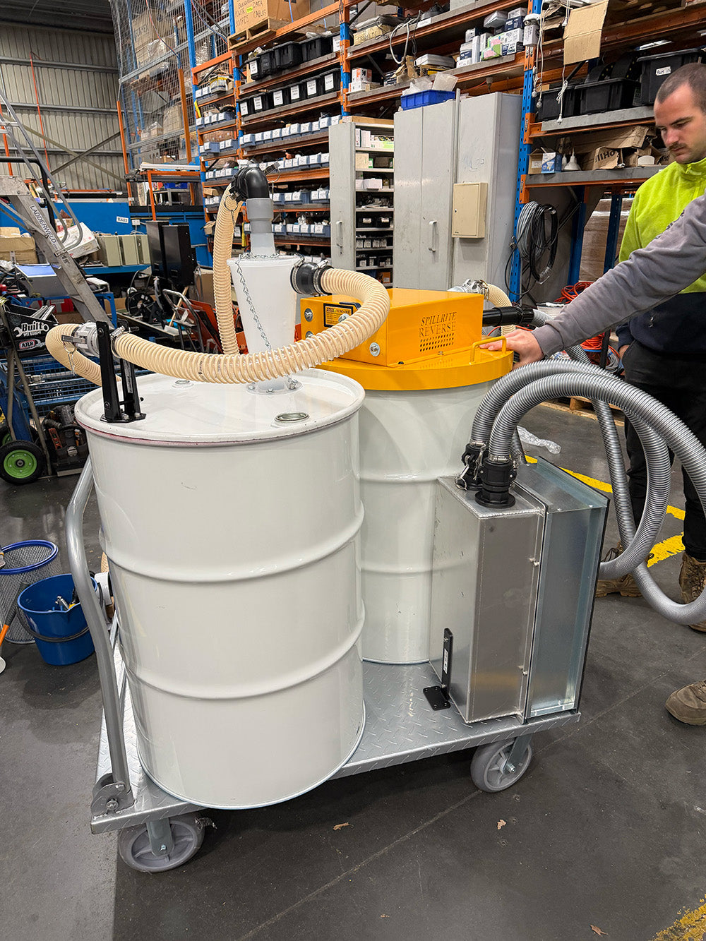 Cement dust reverse filter clean vacuum 100 cfm with HEPA and cyclone