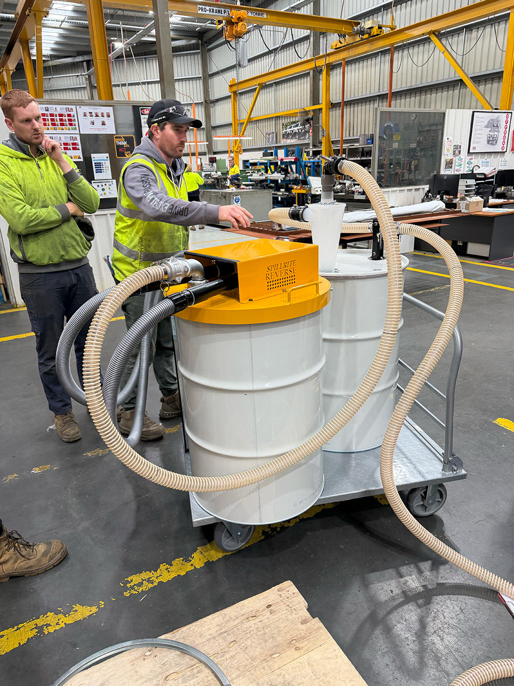 Cement dust reverse filter clean vacuum 100 cfm with HEPA and cyclone